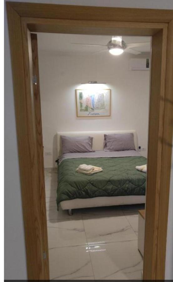 New!90Sqm10Minairport2Bedrooms テッサロニキ エクステリア 写真