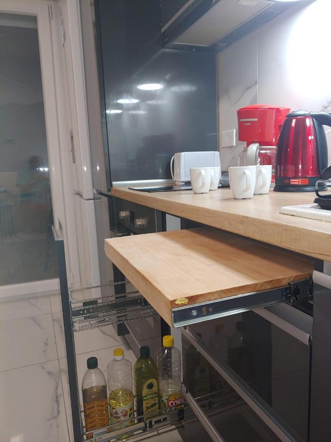 New!90Sqm10Minairport2Bedrooms テッサロニキ エクステリア 写真